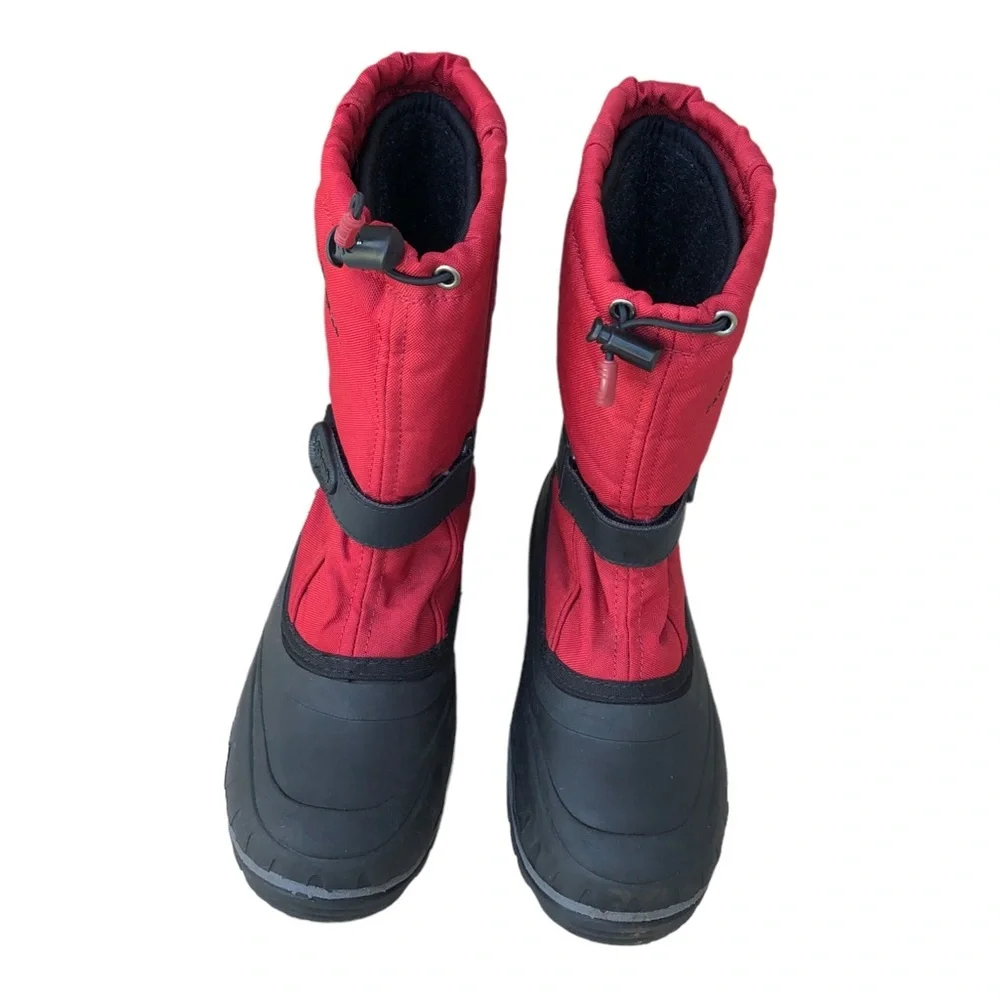 Kamik Kids Red  Black Kids Snow‎ Boots Size 5 Good Condition.